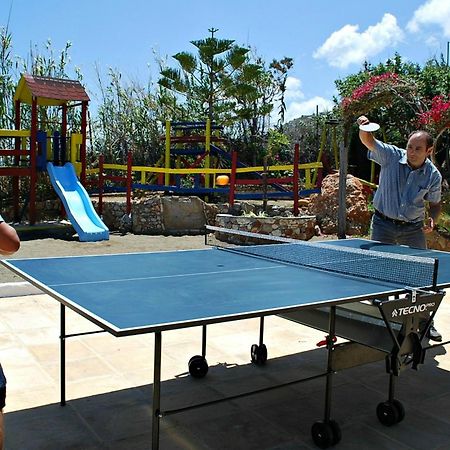 Iliostasi Beach Apartments ヘルソニソス エクステリア 写真
