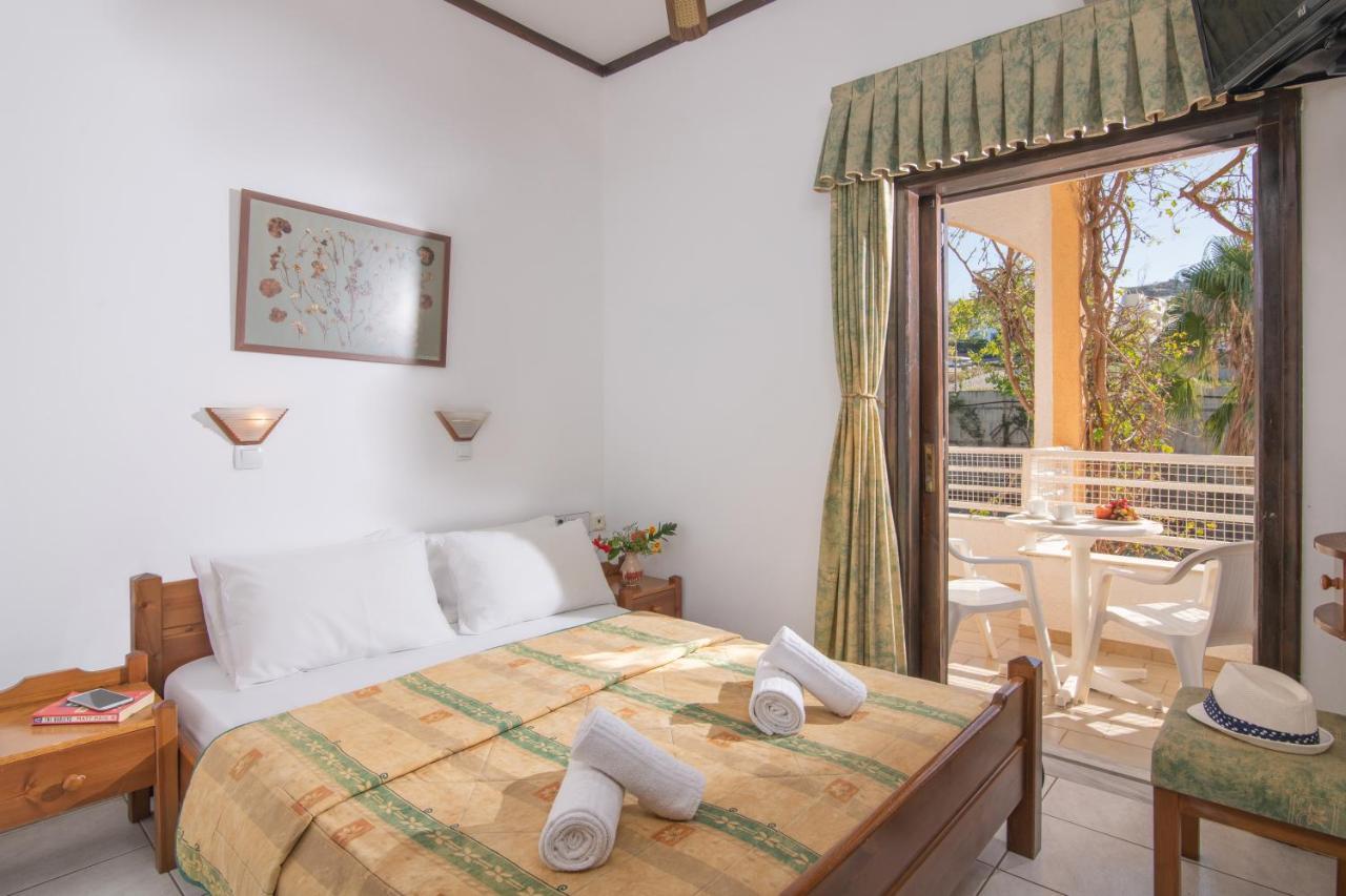 Iliostasi Beach Apartments ヘルソニソス エクステリア 写真