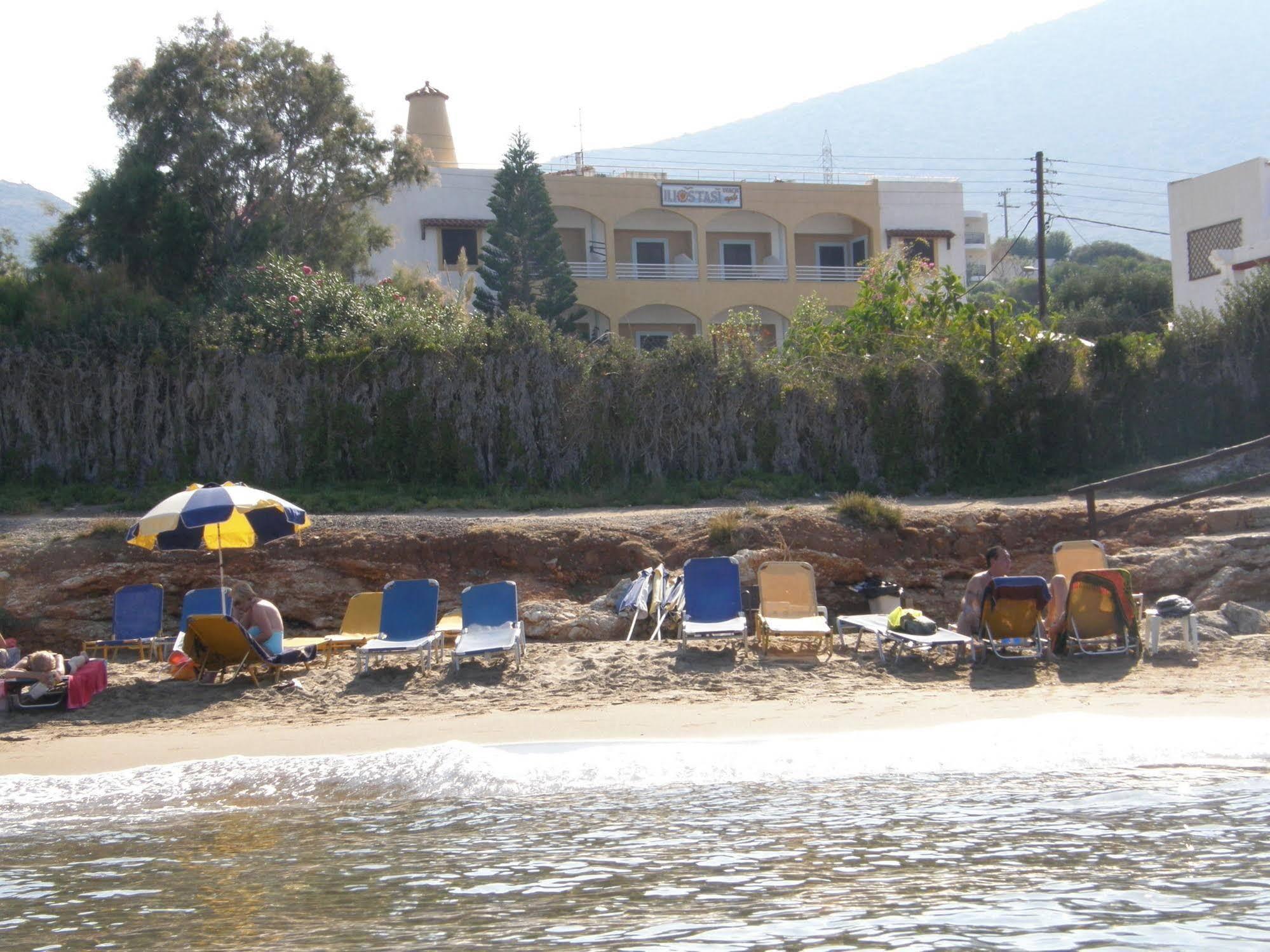 Iliostasi Beach Apartments ヘルソニソス エクステリア 写真