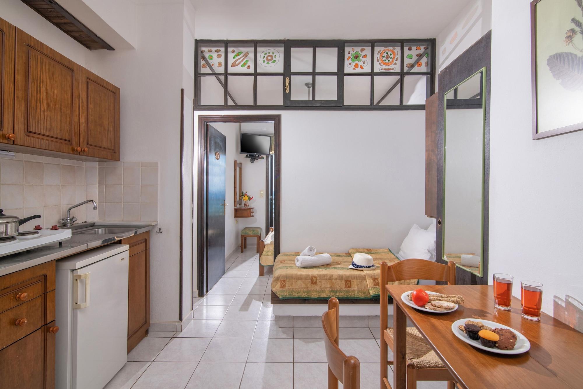 Iliostasi Beach Apartments ヘルソニソス エクステリア 写真