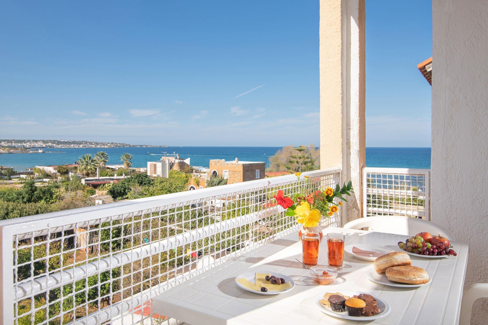 Iliostasi Beach Apartments ヘルソニソス エクステリア 写真