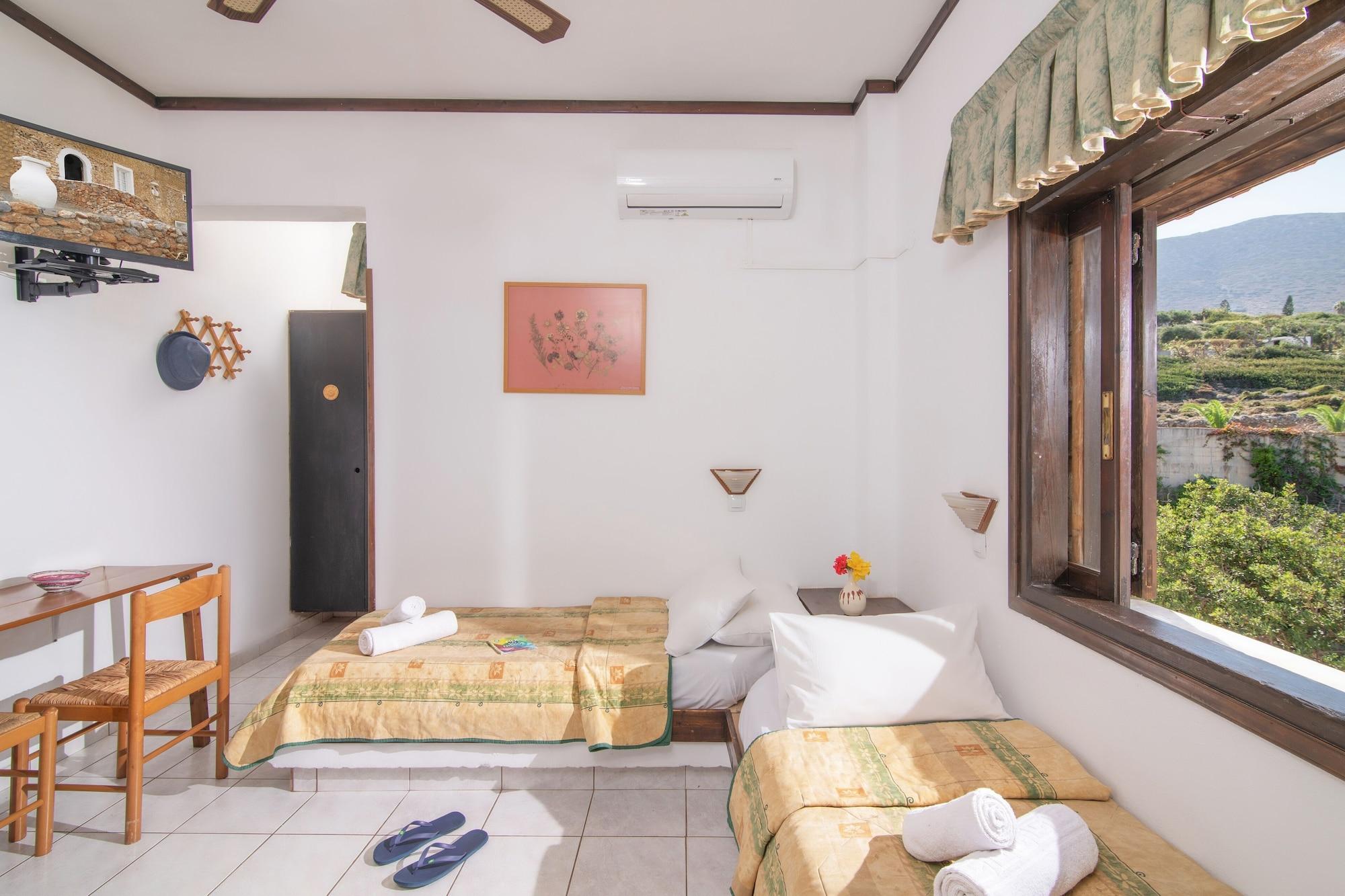 Iliostasi Beach Apartments ヘルソニソス エクステリア 写真